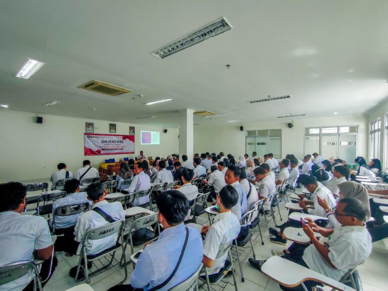 PELAKSANAAN ORIENTASI PEGAWAI PARUH WAKTU DI LINGKUNGAN RSUD dr. MURJANI